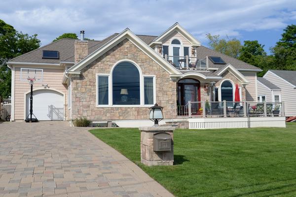 122 Willow Road Nahant, MA 01908 - Photo 1 of 29 Gallery Image 1