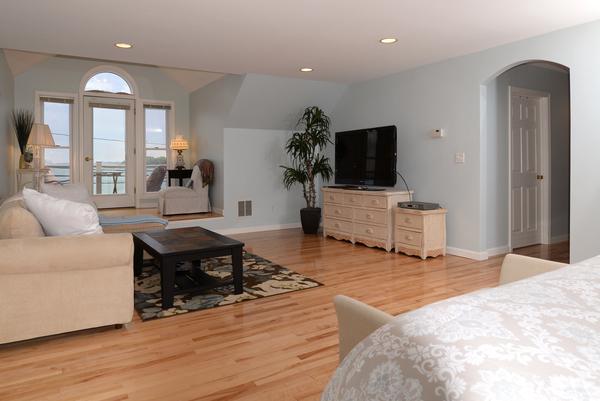 122 Willow Road Nahant, MA 01908 - Photo 18 of 29 Gallery Image 18