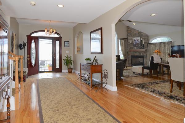 122 Willow Road Nahant, MA 01908 - Photo 3 of 29 Gallery Image 3