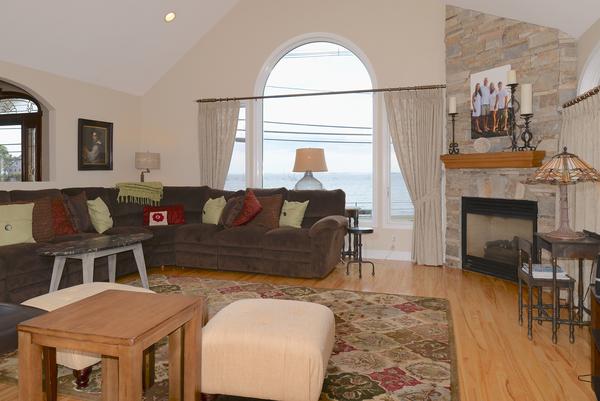 122 Willow Road Nahant, MA 01908 - Photo 5 of 29 Gallery Image 5