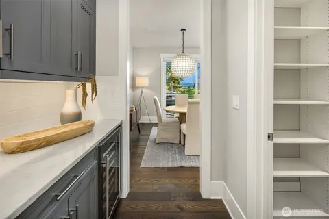 $3,750,000 | 222 8th Avenue, Kirkland, WA 98033