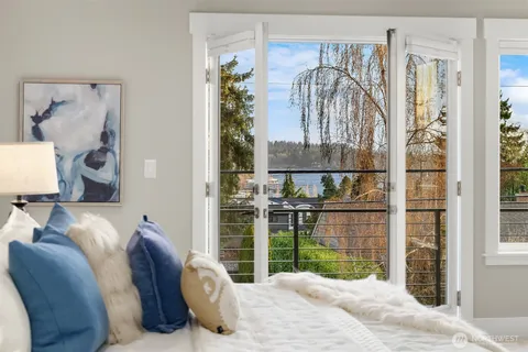 $3,750,000 | 222 8th Avenue, Kirkland, WA 98033