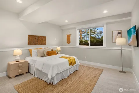 $3,750,000 | 222 8th Avenue, Kirkland, WA 98033