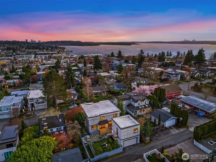$3,750,000 | 222 8th Avenue, Kirkland, WA 98033