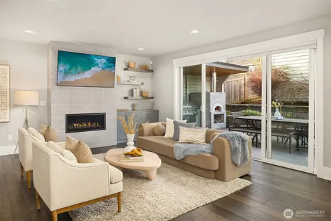 $3,750,000 | 222 8th Avenue, Kirkland, WA 98033