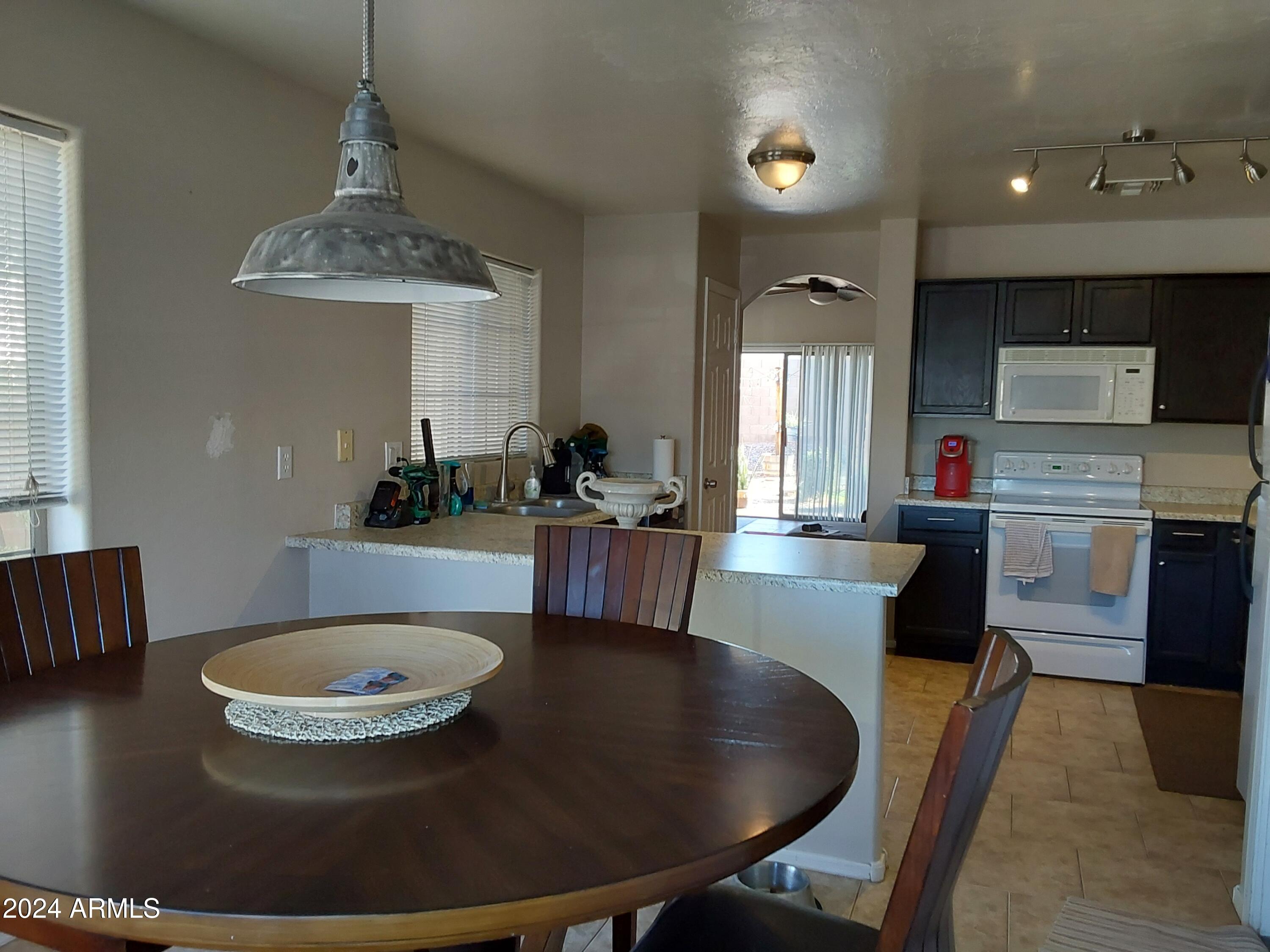3653 South Conestoga Road Apache Junction, AZ 85119 - Photo 8 of 10 Gallery Image 8