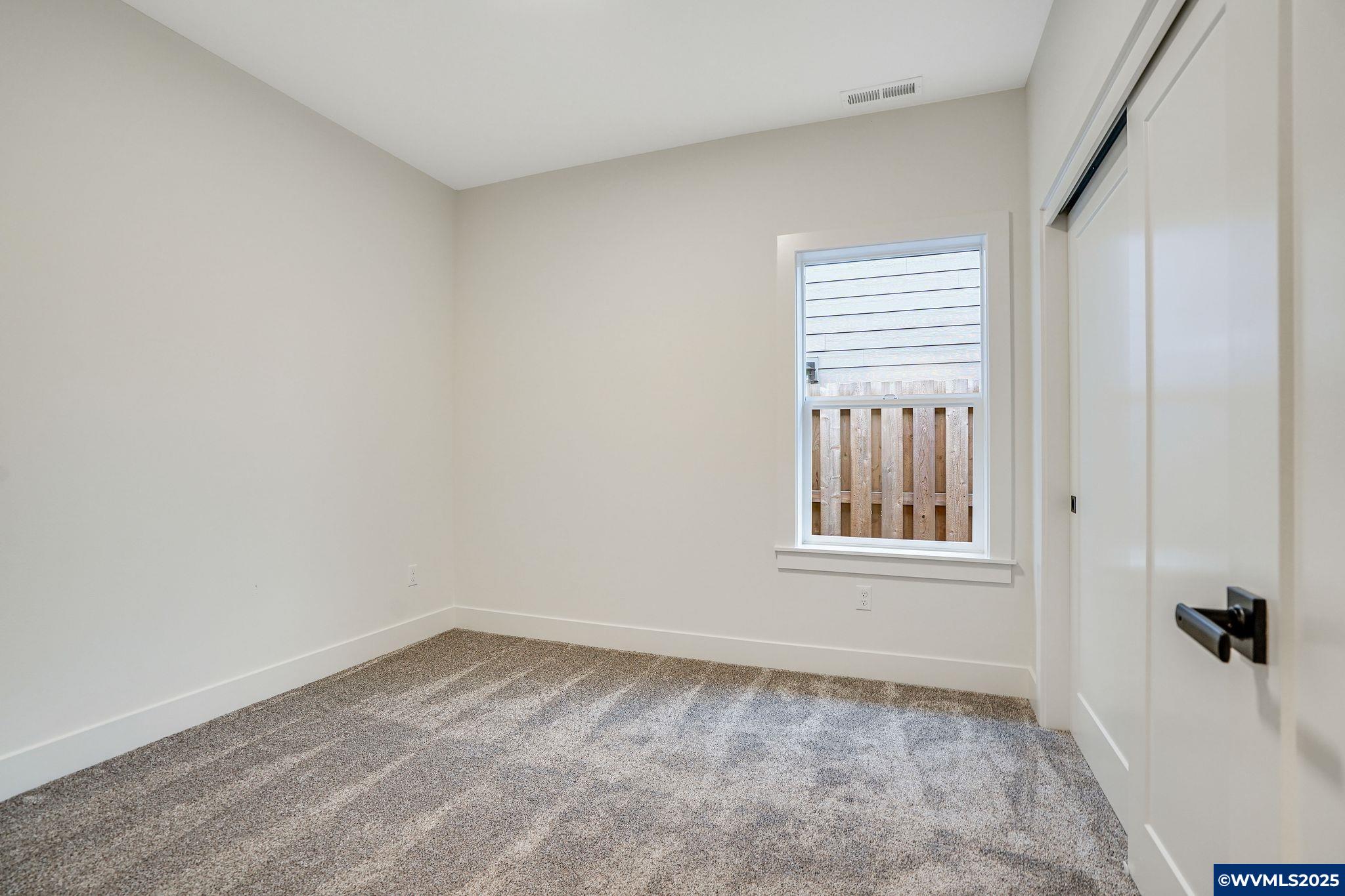 5270 Countryside Street Northeast Salem, OR 97305 - Photo 37 of 44