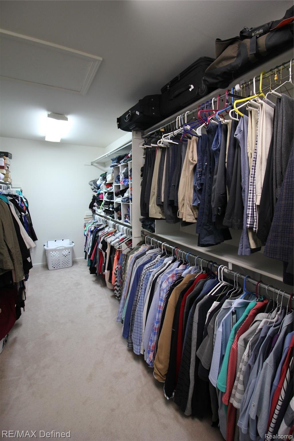 1062 Miners Run Rochester, MI 48306 - Photo 16 of 35 Expansive Master Closet
