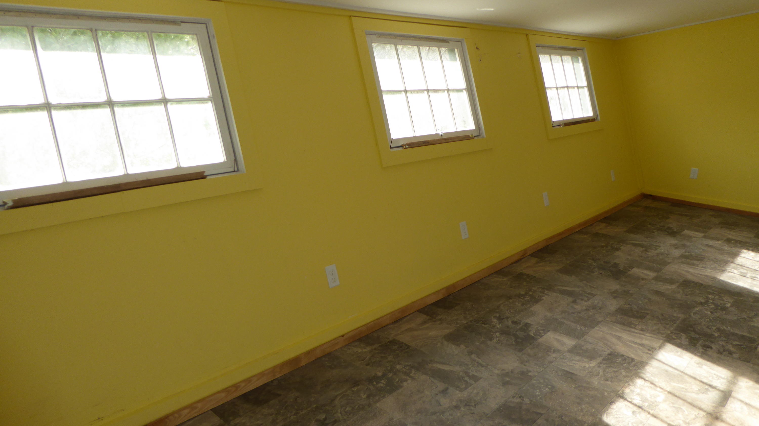 30 Angel Ridge Lane Boones Mill, VA 24065 - Photo 29 of 41 29 Florida Room