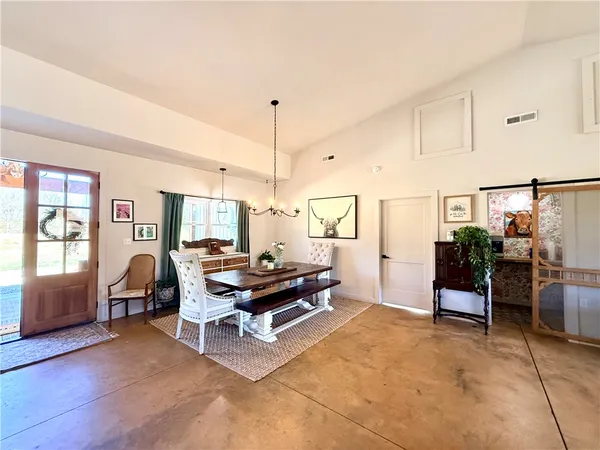 $800,000 | 411 Sweetwater Club Drive, Seneca, SC 29672