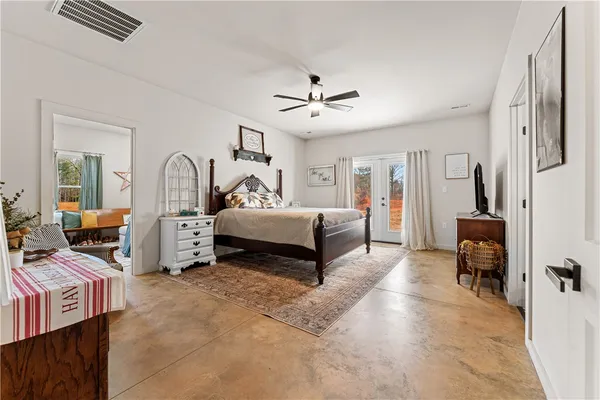 $800,000 | 411 Sweetwater Club Drive, Seneca, SC 29672