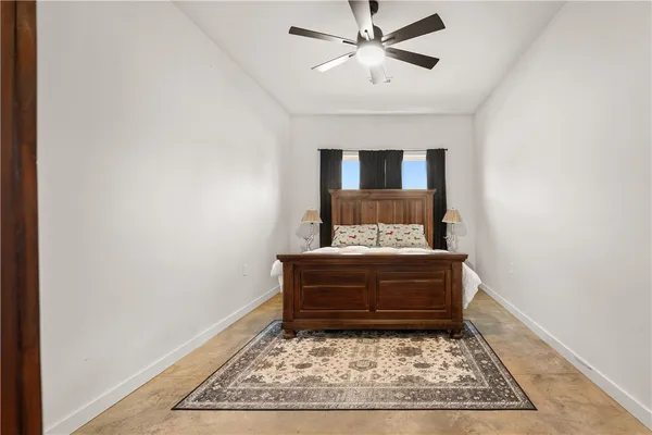 $800,000 | 411 Sweetwater Club Drive, Seneca, SC 29672