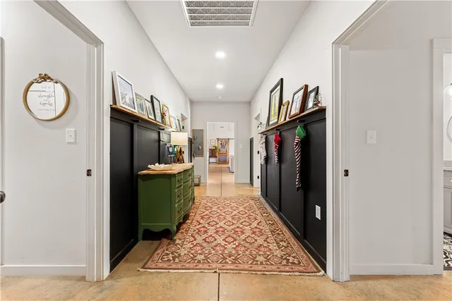 $999,000 | 411 Sweetwater Club Drive, Seneca, SC 29672