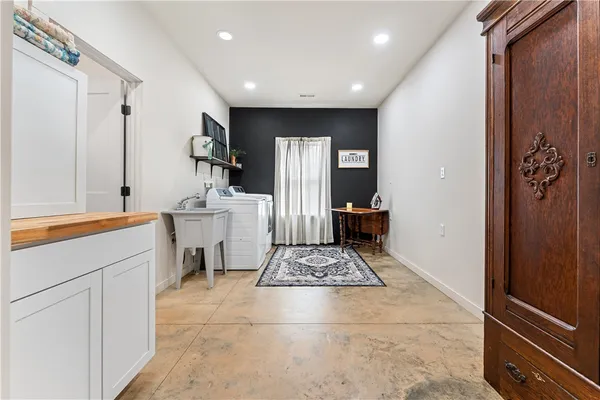 $800,000 | 411 Sweetwater Club Drive, Seneca, SC 29672