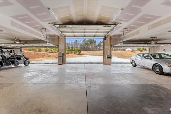 $800,000 | 411 Sweetwater Club Drive, Seneca, SC 29672