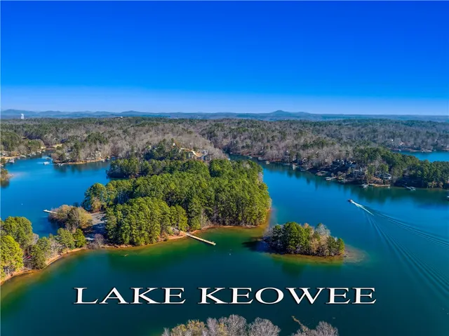 $999,000 | 411 Sweetwater Club Drive, Seneca, SC 29672