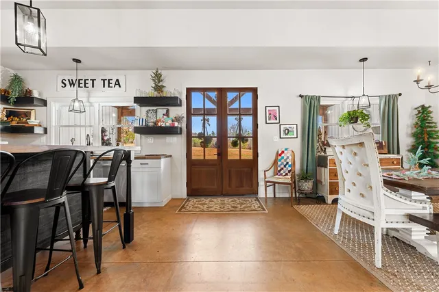 $999,000 | 411 Sweetwater Club Drive, Seneca, SC 29672