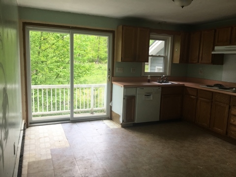 161 Middle Road Deerfield, NH 03037 - Photo 3 of 14