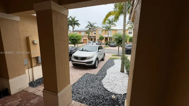 $2,800 | 949 Northeast 42nd Avenue, Homestead, FL 33033