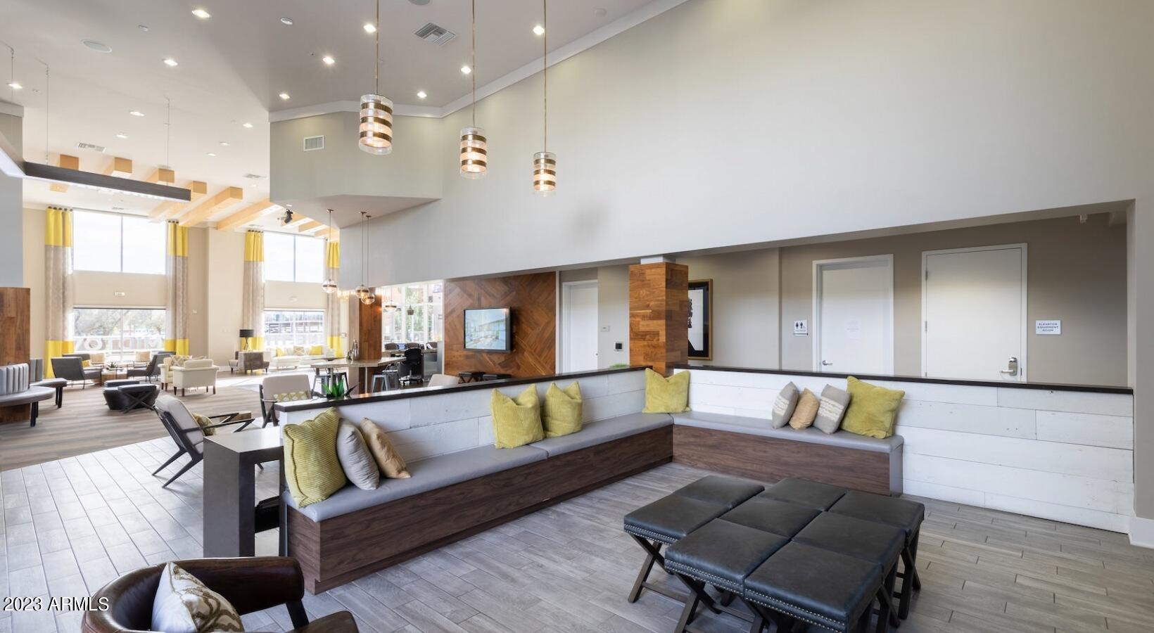 200 East Thomas Road, Unit B2 Phoenix, AZ 85012 - Photo 22 of 29 Clubhouse Lounge