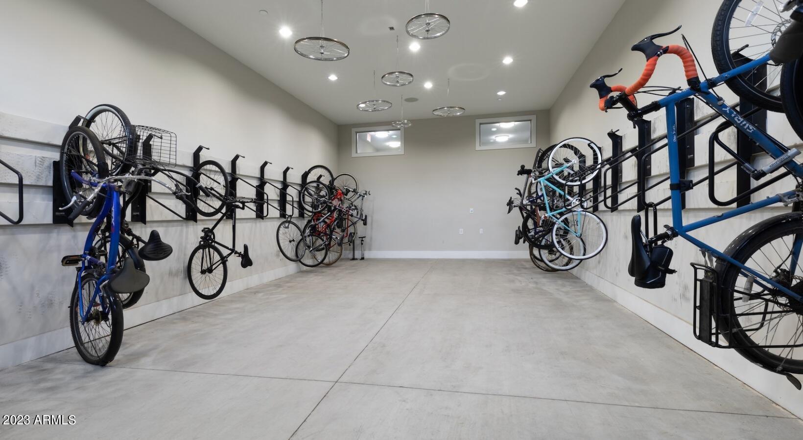 200 East Thomas Road, Unit B2 Phoenix, AZ 85012 - Photo 27 of 29 Bike Storage