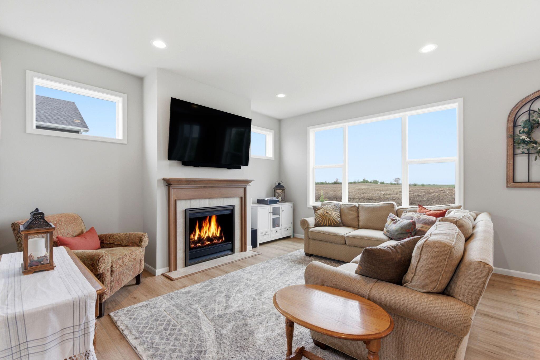 809 South Musket Ridge Drive Sun Prairie, WI 53590 - Photo 14 of 37 Great Room