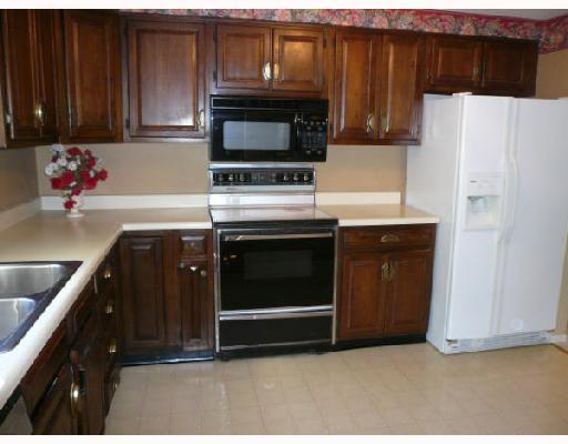 74 Bulger Block Road Bulger, PA 15019 - Photo 5 of 8 Kitchen.