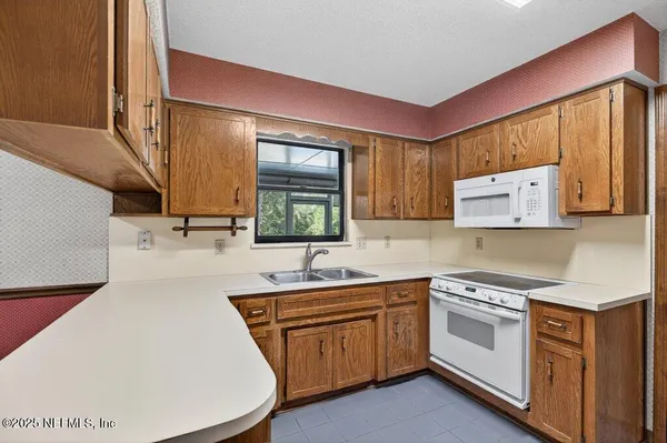 $395,000 | 2722 Bottomridge Drive, Orange Park, FL 32065
