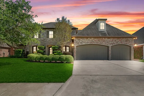 $619,900 | 3550 Windrose Drive, Beaumont, TX 77706