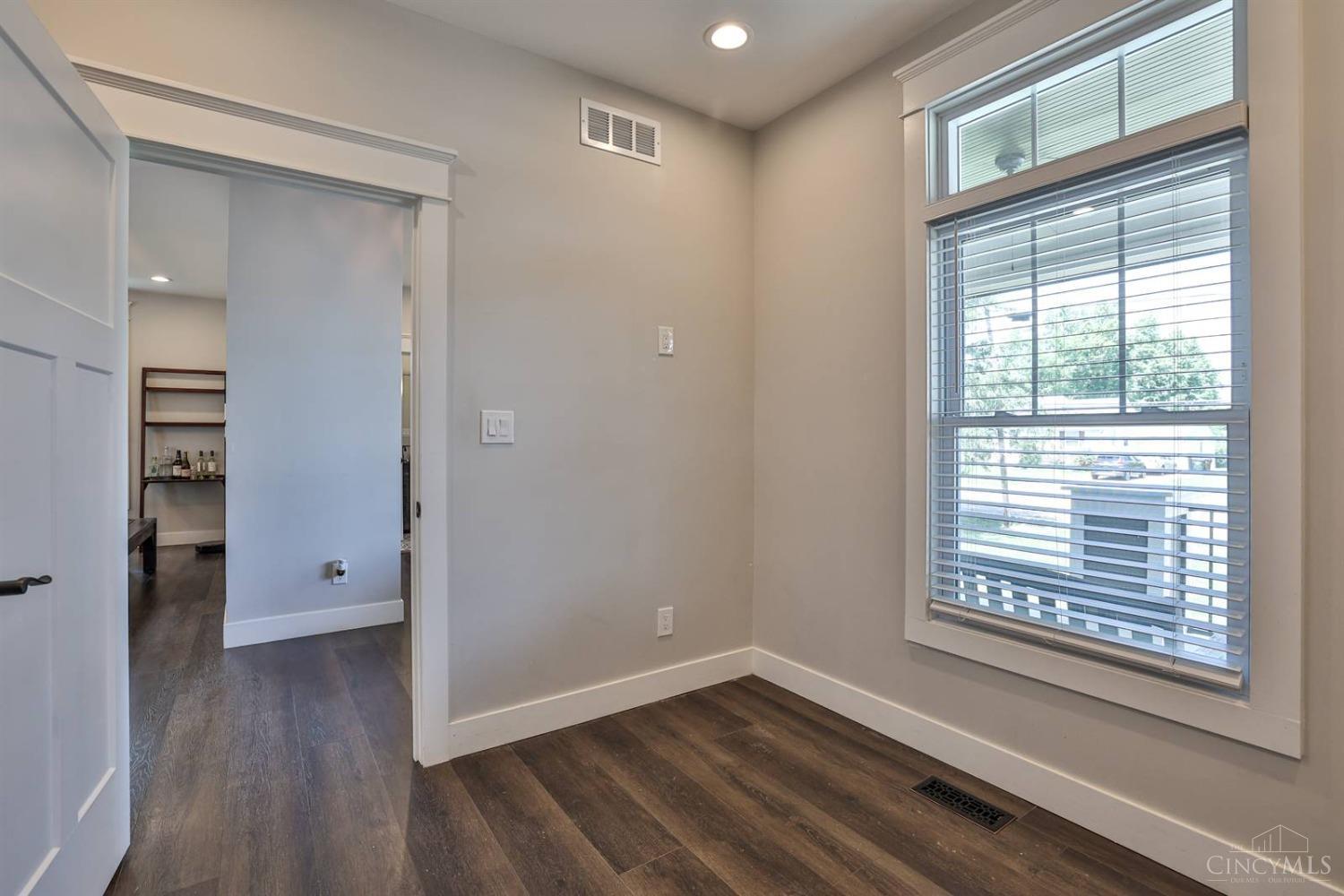 4731 Hunt Road Blue Ash, OH 45242 - Photo 17 of 52 Gallery Image 17