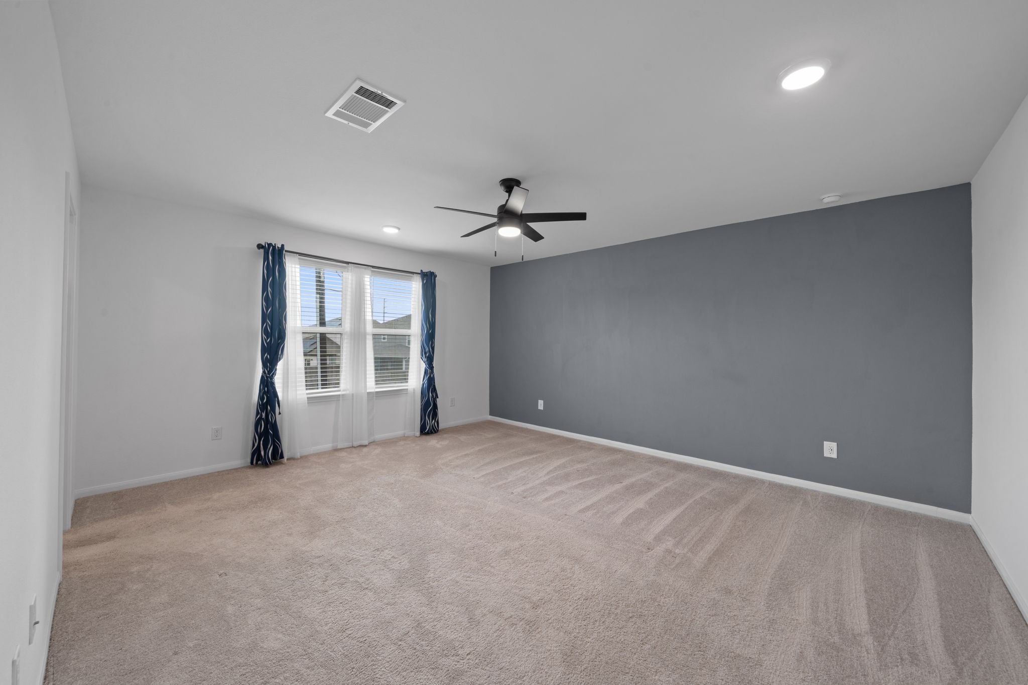 23515 Weir Box Road Hockley, TX 77447 - Photo 11 of 24 a view of an empty room with a window