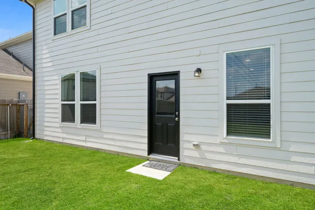 $2,200 | 23515 Weir Box Road, Hockley, TX 77447