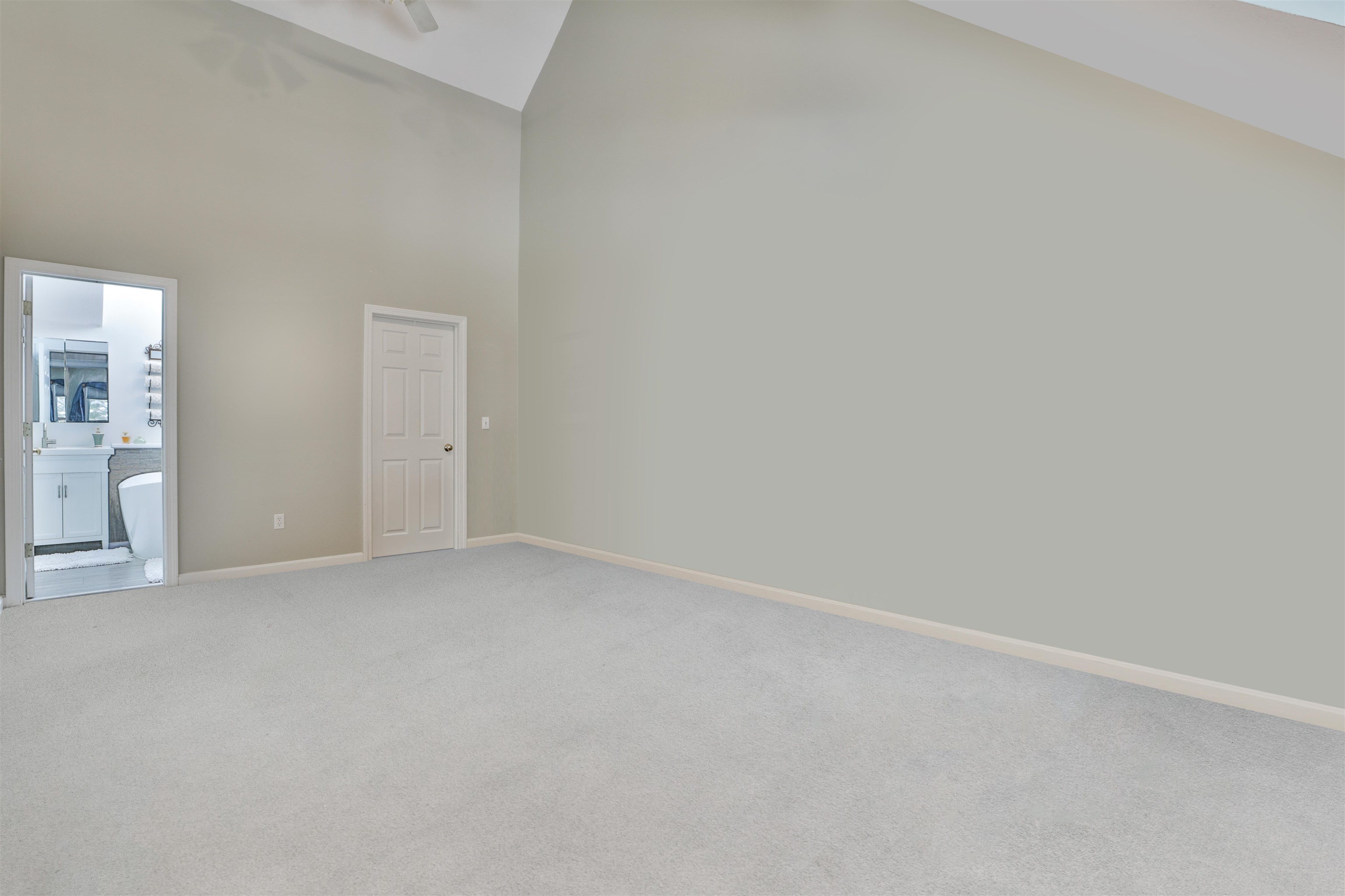 39 Hawthorne Village Road Nashua, NH 03062 - Photo 13 of 39 Gallery Image 13