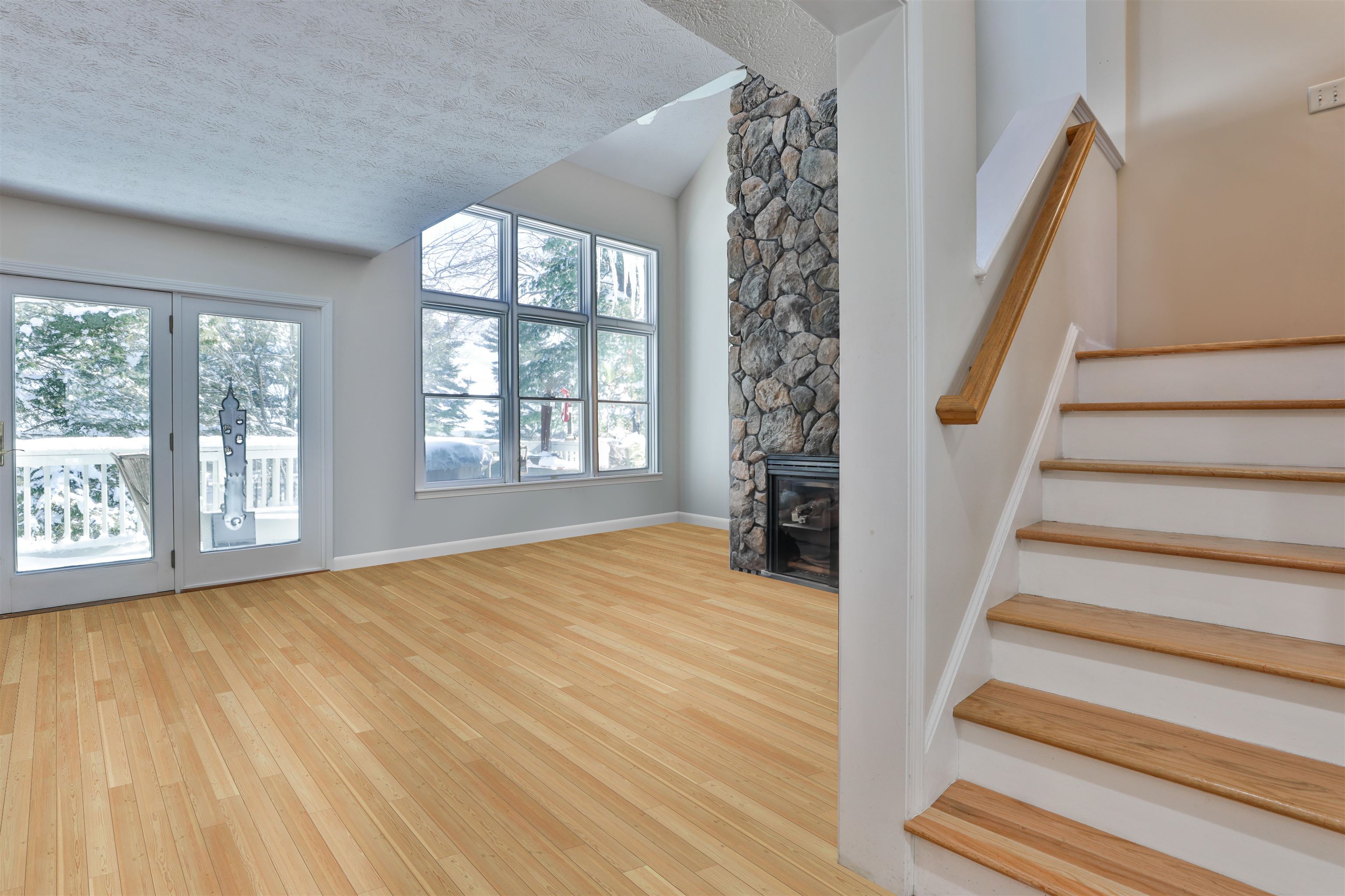 39 Hawthorne Village Road Nashua, NH 03062 - Photo 7 of 39 Gallery Image 7