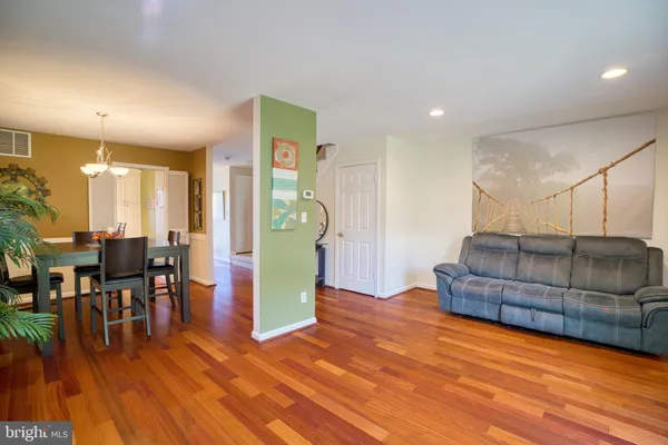 $3,100 | 32 Lovett Court, Lutherville-Timonium, MD 21093