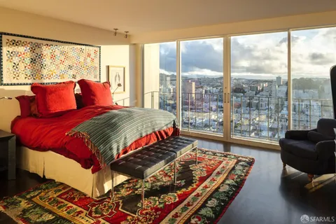 $3,695,000 | 1333 Jones Street, Unit 1606, San Francisco, CA 94109