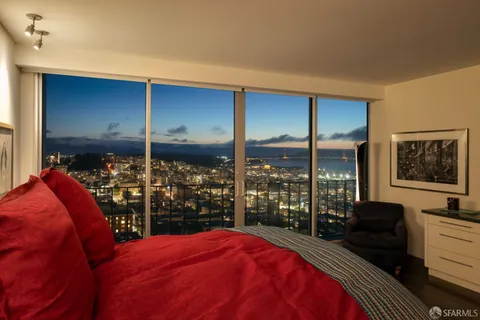 $3,695,000 | 1333 Jones Street, Unit 1606, San Francisco, CA 94109