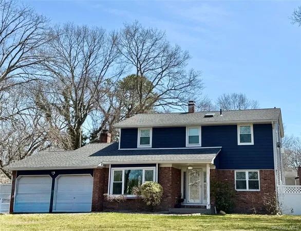 $695,990 | 8 Chauncey Lane, Coram, NY 11727