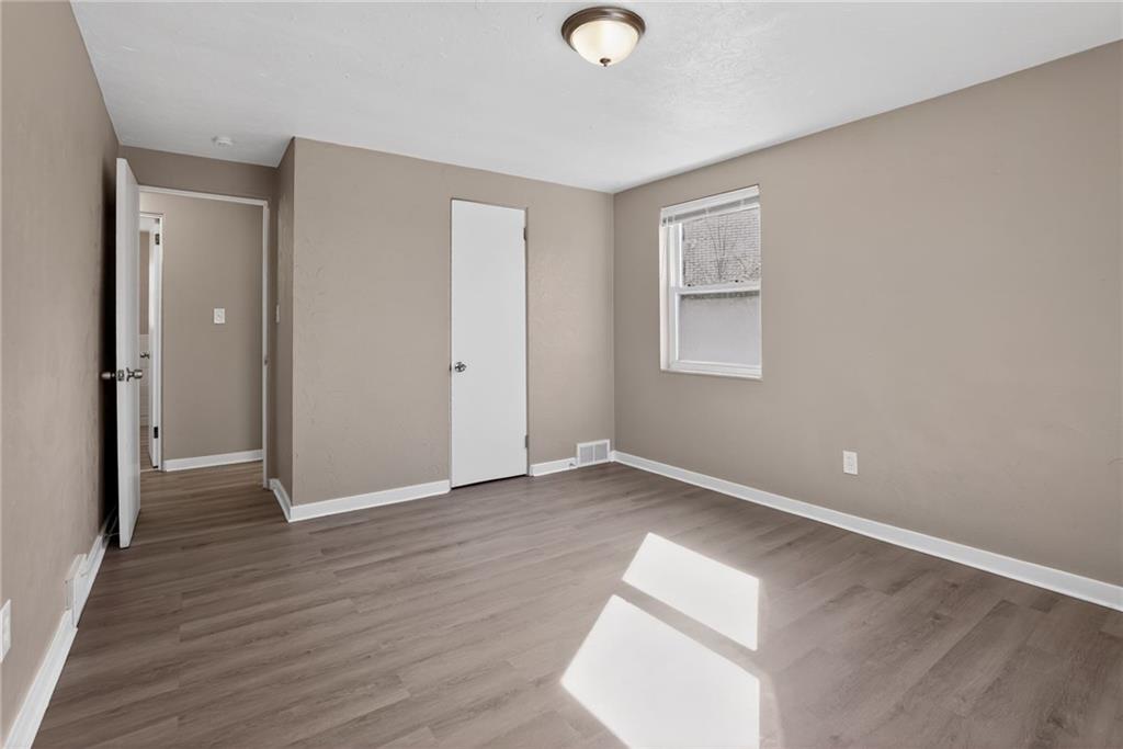 8030 Lincoln Road Verona, PA 15147 - Photo 16 of 34 Gallery Image 16