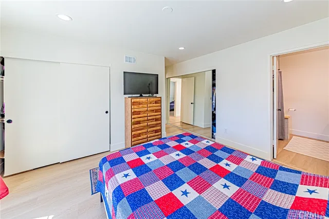 $1,380,000 | 26 Seton Road, Irvine, CA 92612