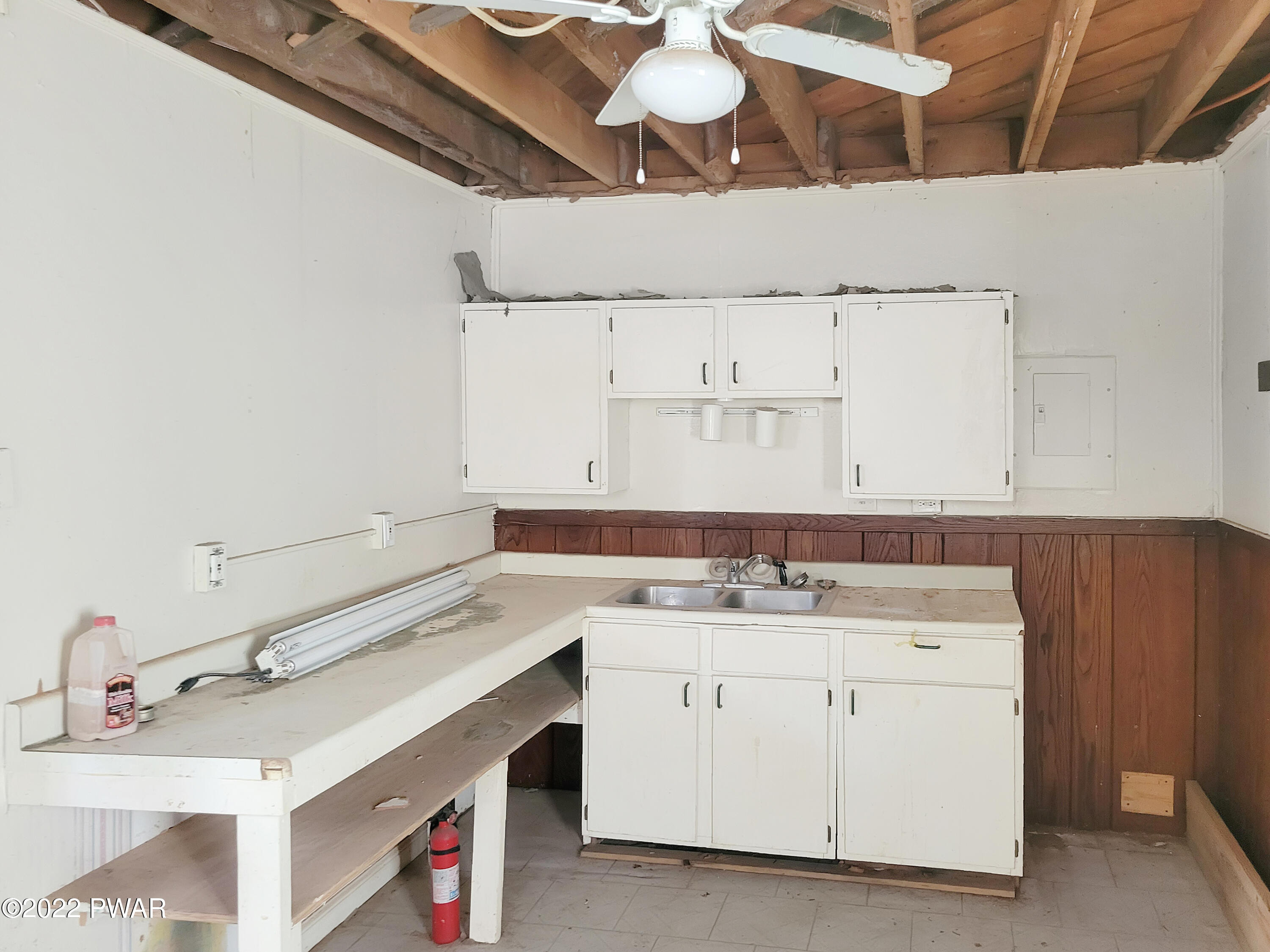 952 Main Street Newfoundland, PA 18445 - Photo 10 of 19