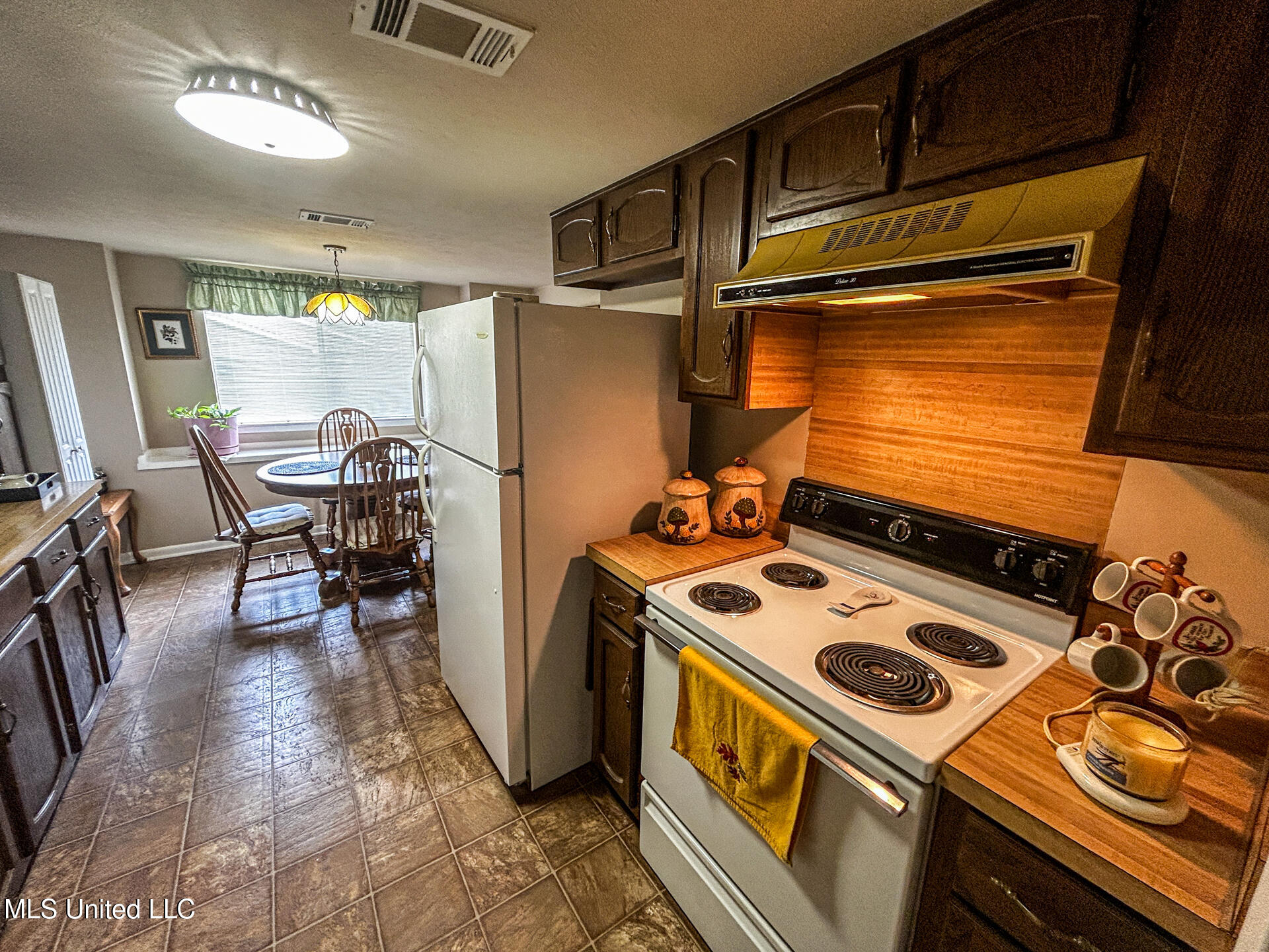 342 Lakebend Drive Brandon, MS 39042 - Photo 7 of 15 7