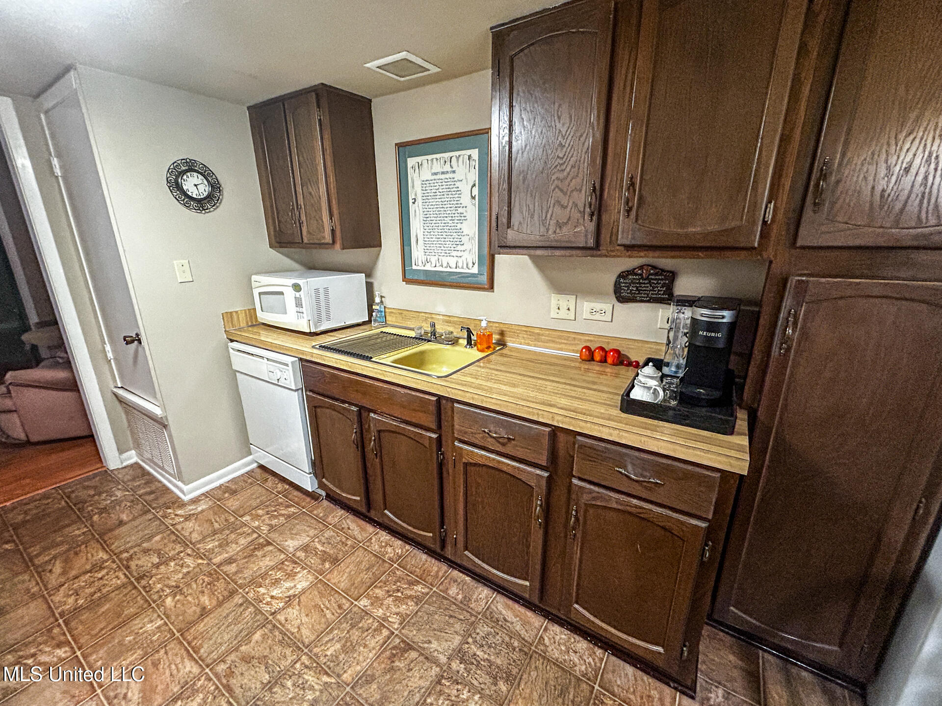 342 Lakebend Drive Brandon, MS 39042 - Photo 8 of 15 8