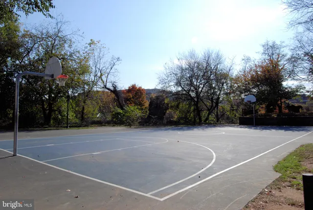 $2,820 | 2500 Q Street Northwest, Unit 620, Washington, DC 20007