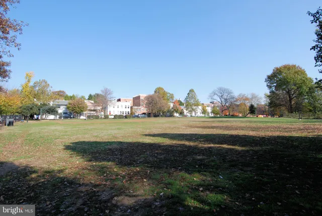 $2,820 | 2500 Q Street Northwest, Unit 620, Washington, DC 20007