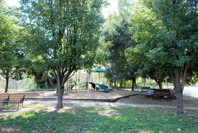 $2,820 | 2500 Q Street Northwest, Unit 620, Washington, DC 20007