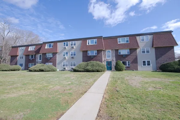 $295,000 | 180 Main Street, Unit B29, Bridgewater, MA 02324