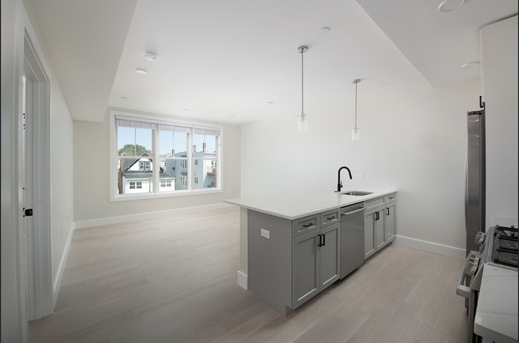 425 Border Street, Unit 503 Boston, MA 02128 - Photo 3 of 16