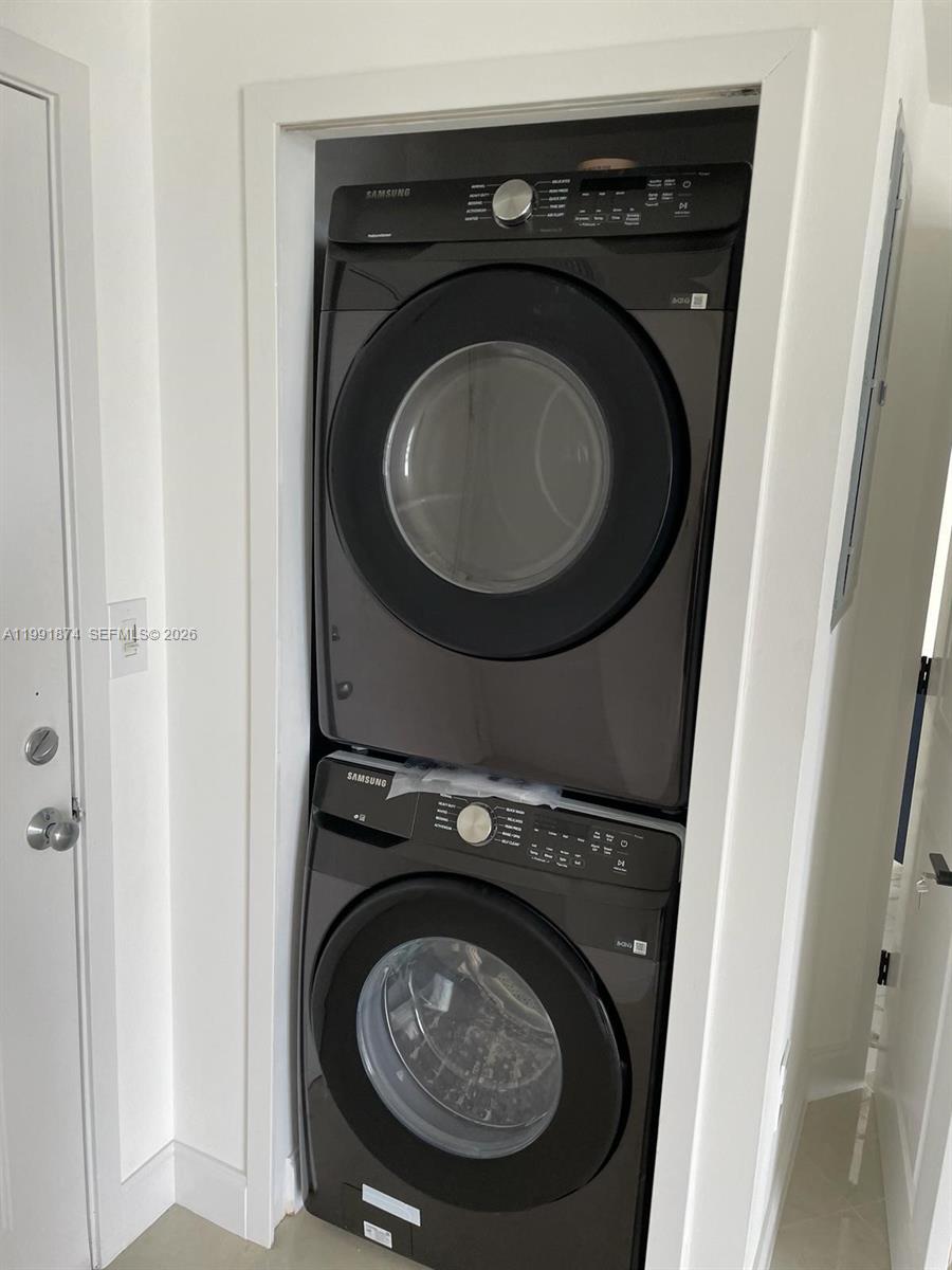 170 Southeast 14th Street, Unit 3005 Miami, FL 33131 - Photo 14 of 19