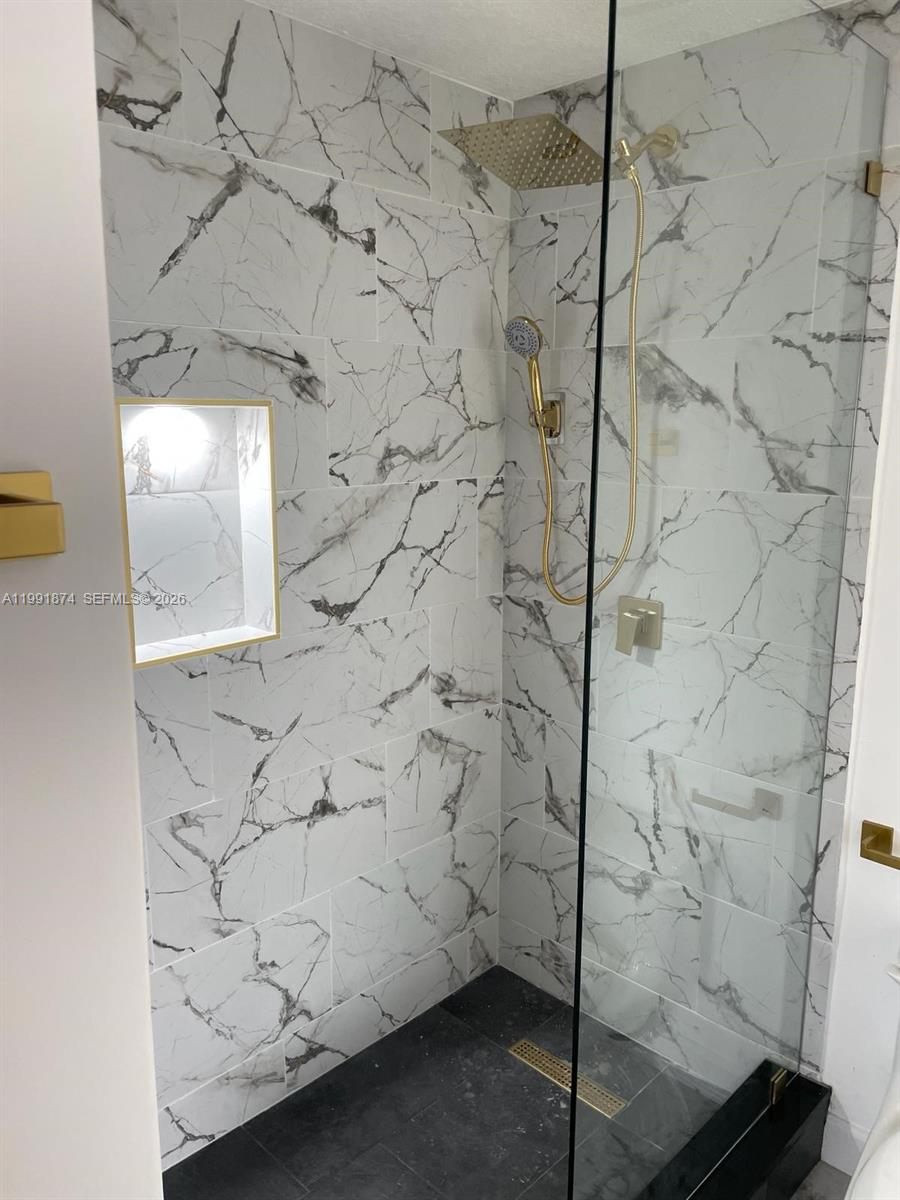 170 Southeast 14th Street, Unit 3005 Miami, FL 33131 - Photo 18 of 19